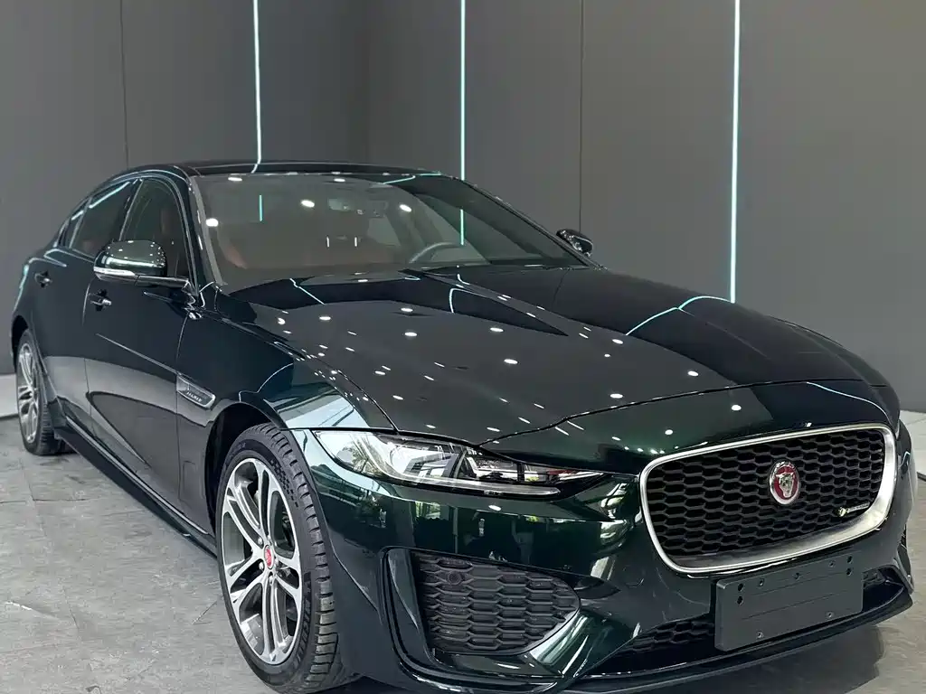 Jaguar XEL 2023 — фото 3