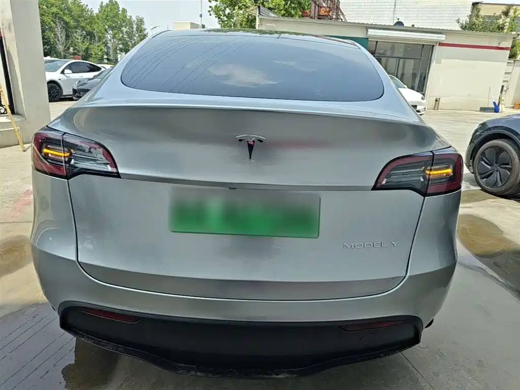 Tesla Model Y 2023 — фото 6