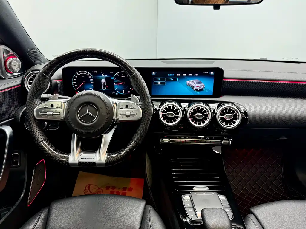 Mercedes-Benz A-Class 2022 — фото 17