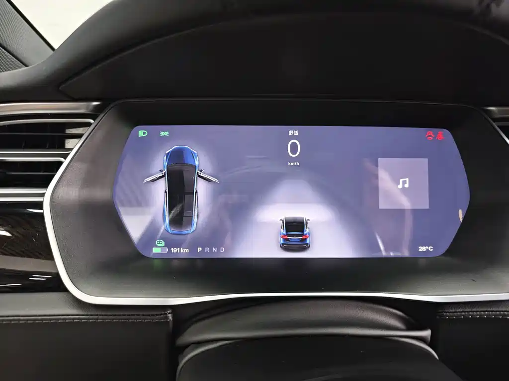 Tesla Model X 2017 — фото 35