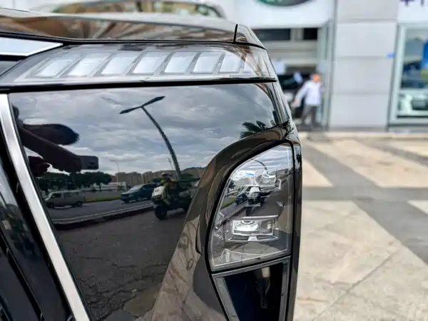 Infiniti QX80 2025