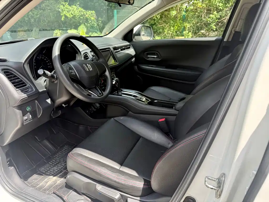 Honda Vezel 2016