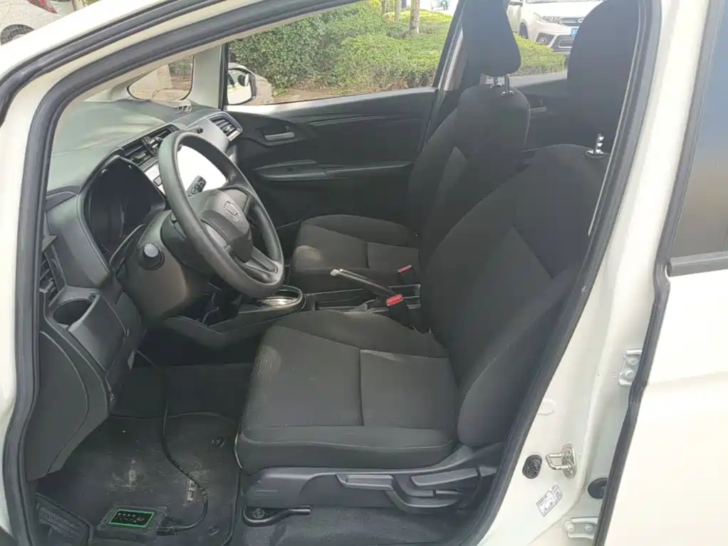 Honda Fit 2018 — фото 15