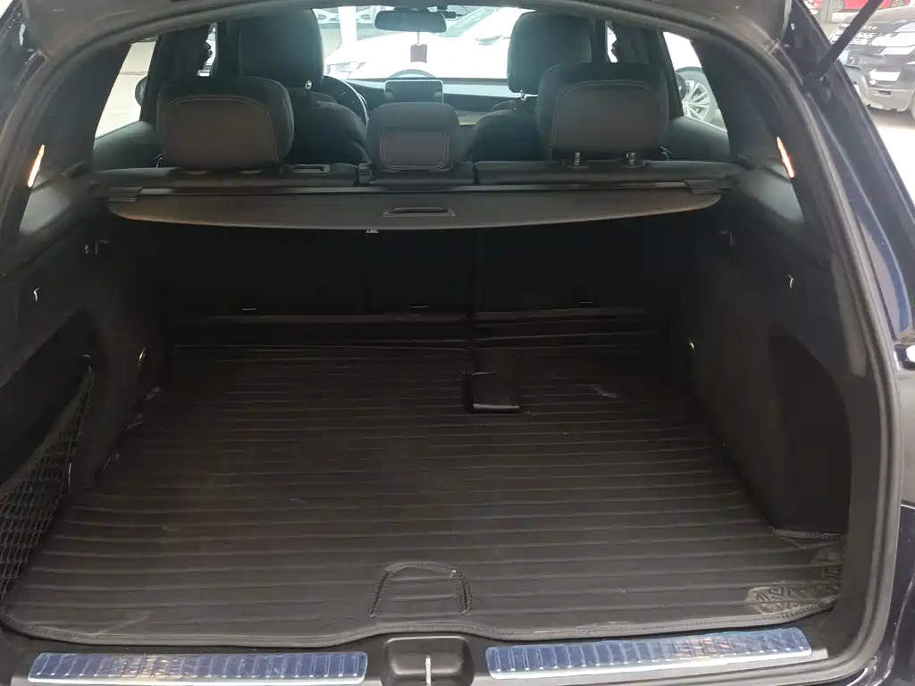 Mercedes-Benz GLC 2018 — фото 14