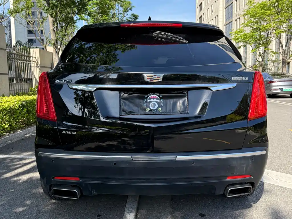 Cadillac XT5 2018 — фото 14