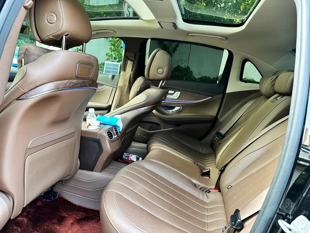 Mercedes-Benz E-Class 2020 — фото 17