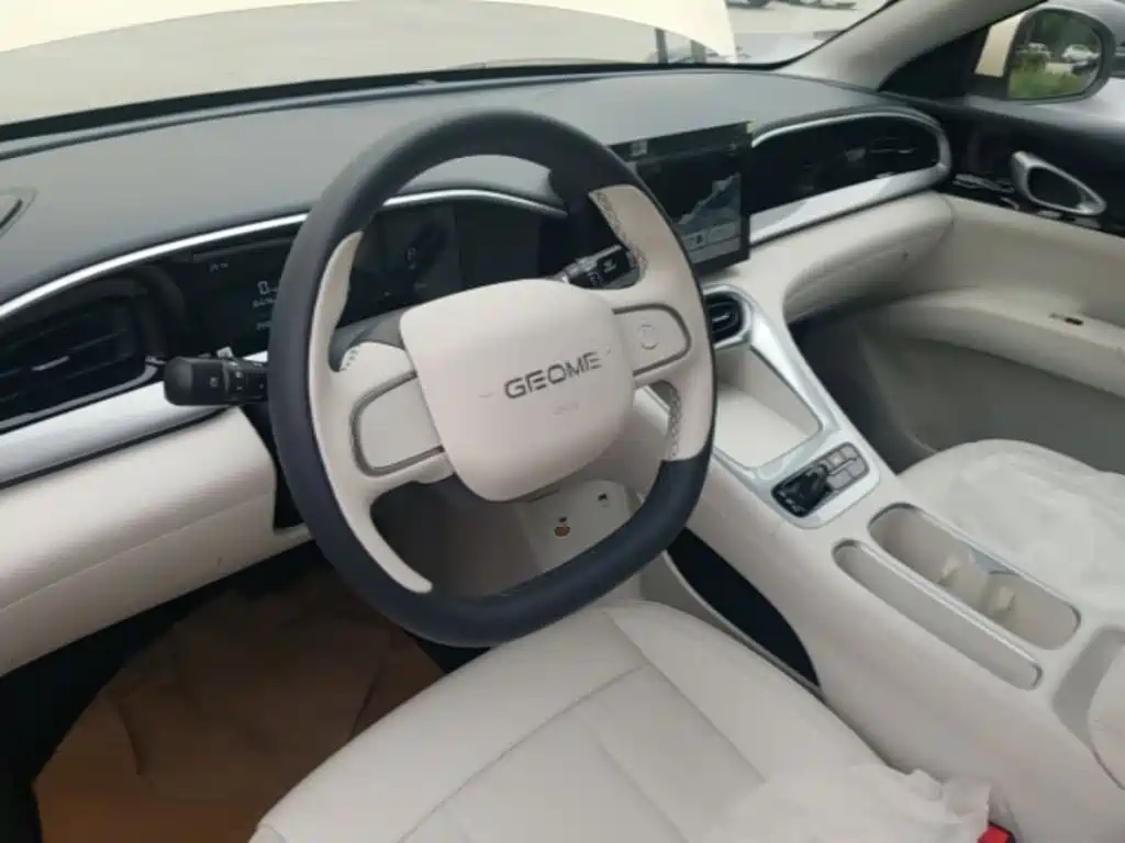 Geely Galaxy Starwish 2026 — фото 10