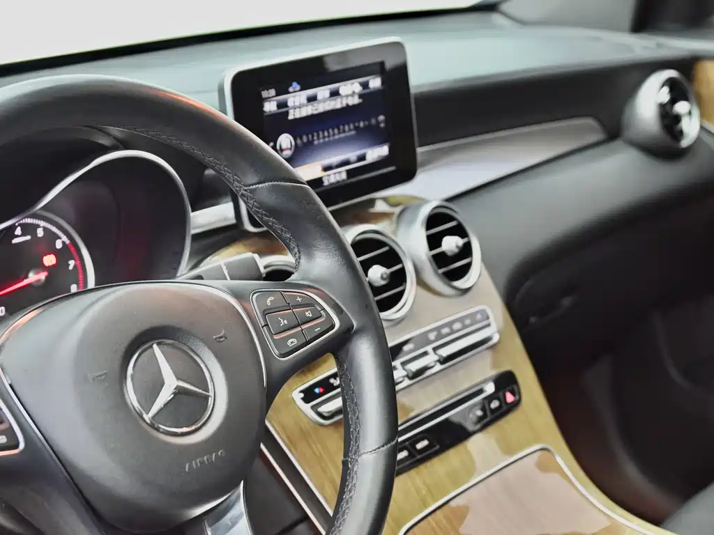 Mercedes-Benz GLC Coupe 2019 — фото 17