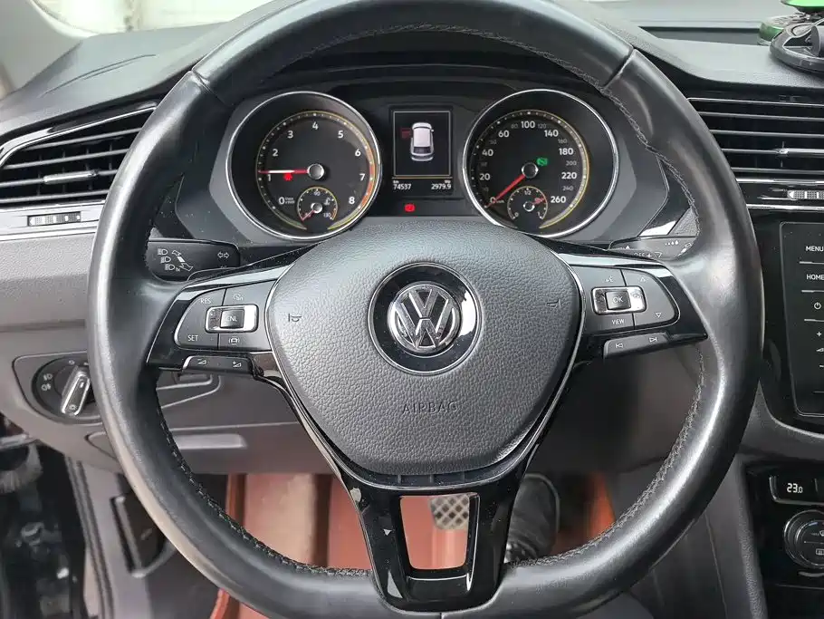 Volkswagen Tiguan L 2020 — фото 14