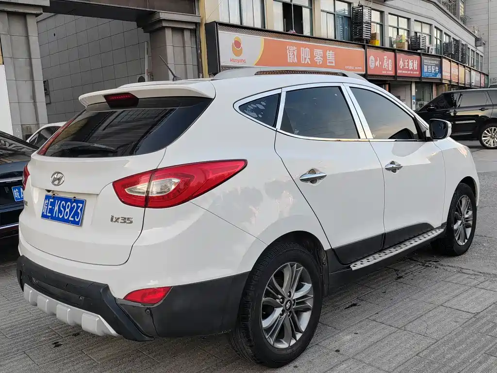 Hyundai ix35 2014 — фото 9