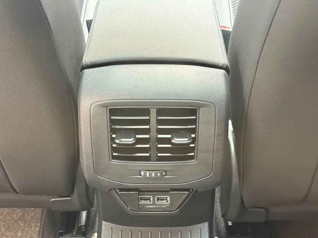 Volkswagen T-Roc 2022 — фото 20