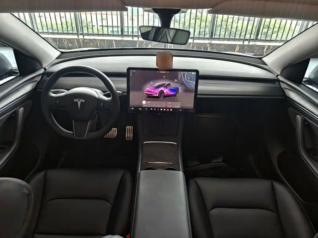 Tesla Model Y 2022 — фото 10