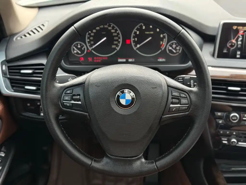 BMW X5 2015 — фото 18