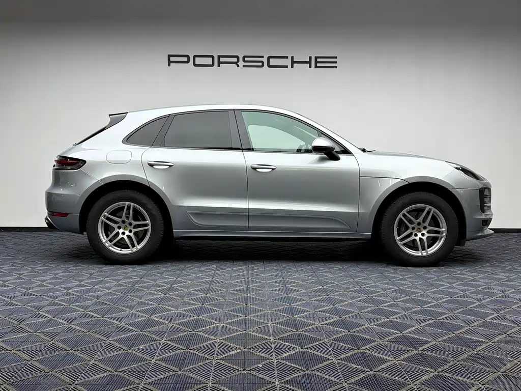 Porsche Macan 2019 — фото 7