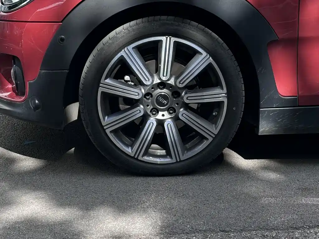 MINI Clubman 2020 — фото 11