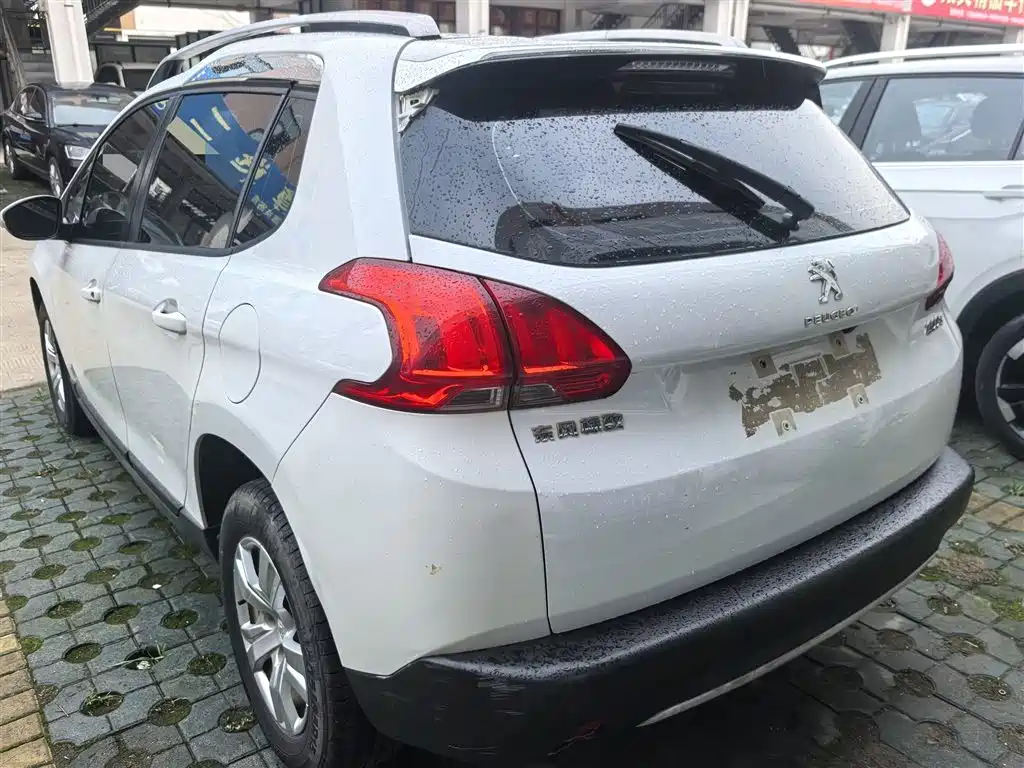 Peugeot 2008 2015