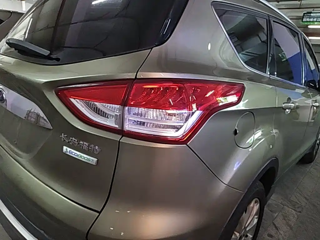 Ford Kuga 2016 — фото 8