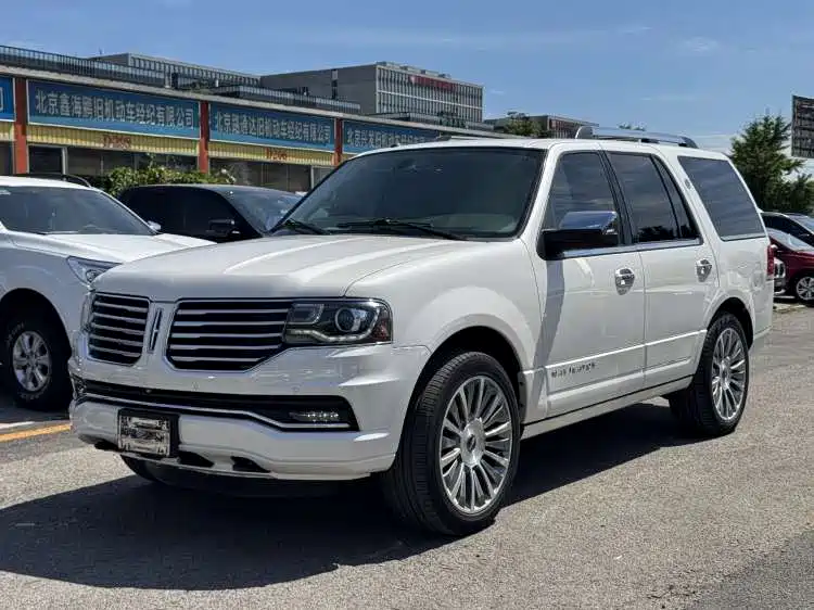 Lincoln Navigator 2016 — фото 1