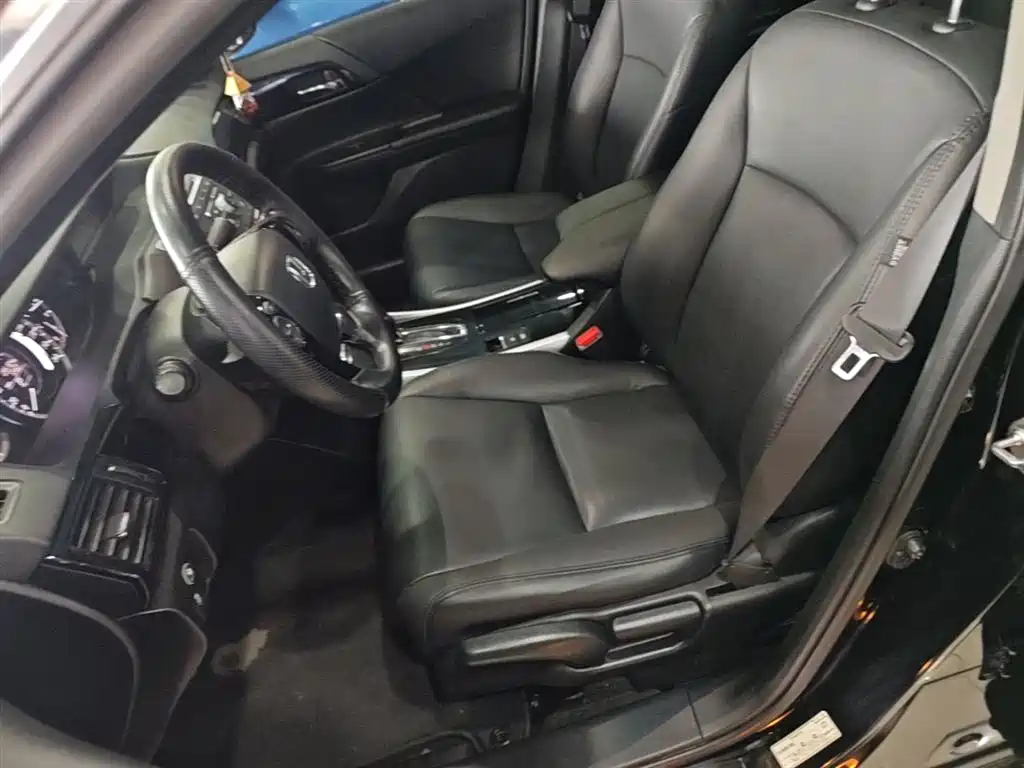 Honda Accord 2017 — фото 15