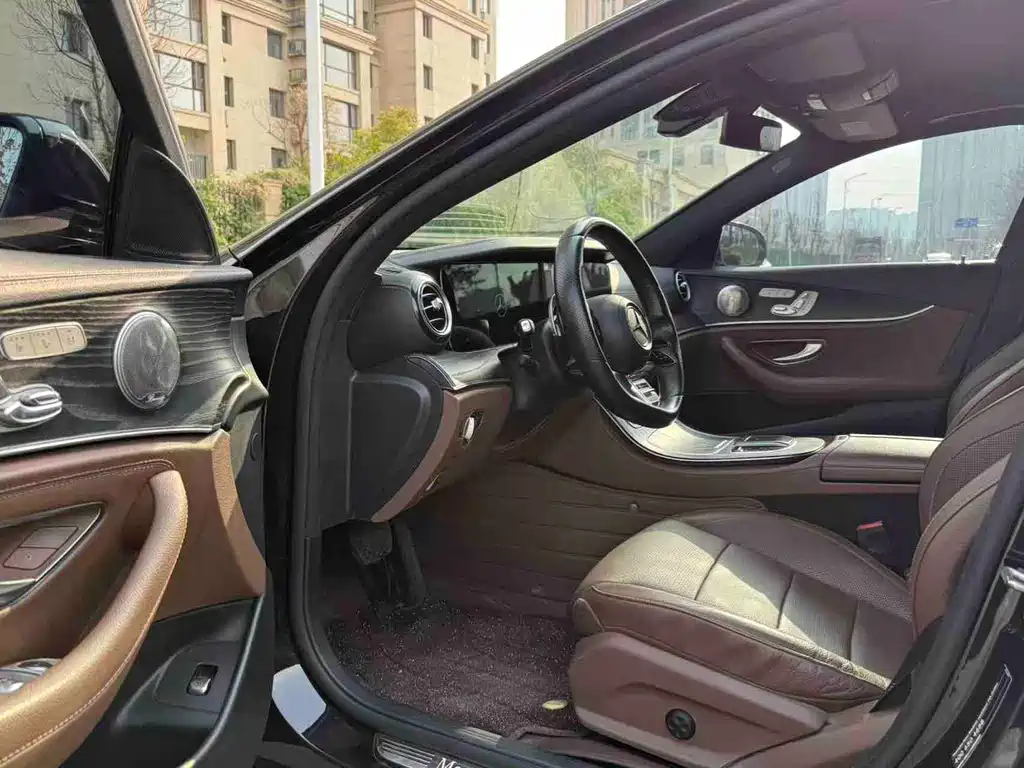 Mercedes-Benz E-Class 2021