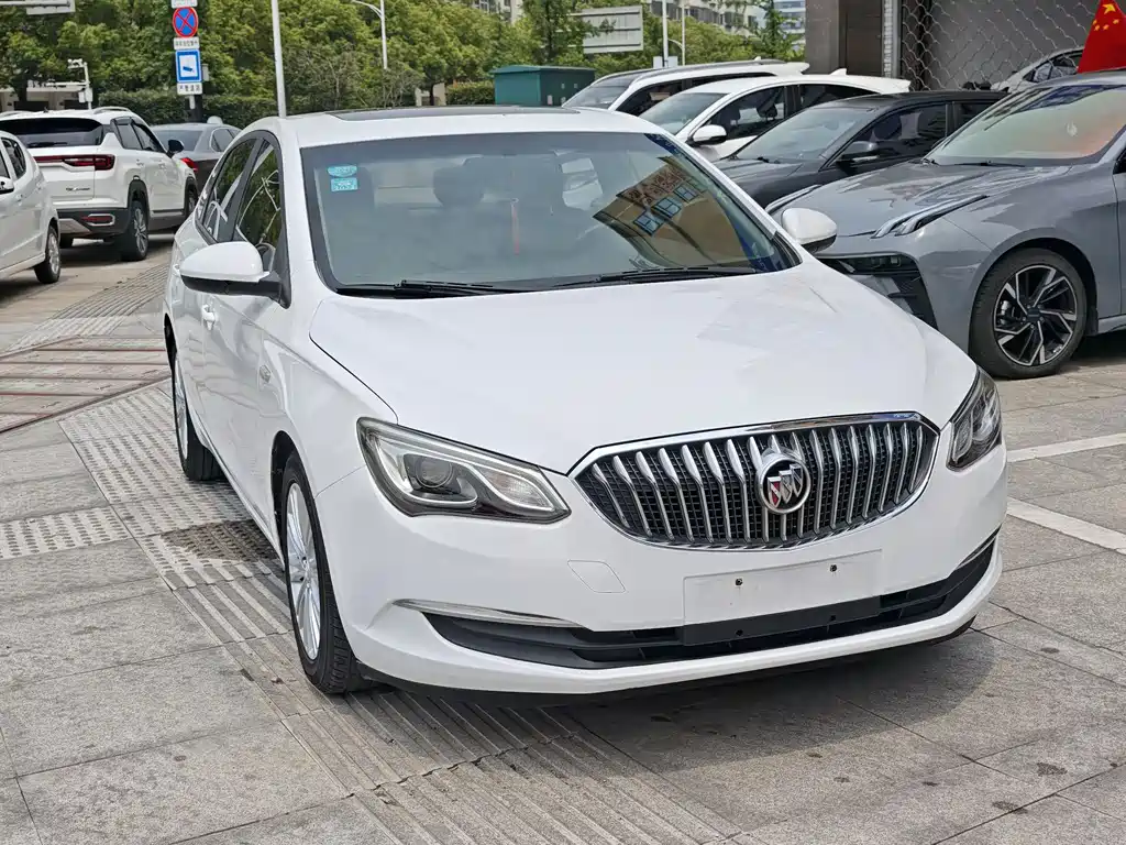 Buick Excelle 2016 — фото 6