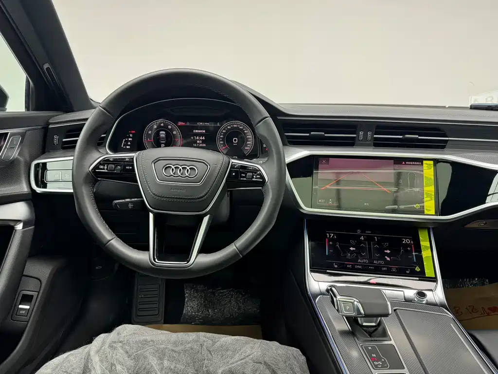 Audi A6L — фото 14