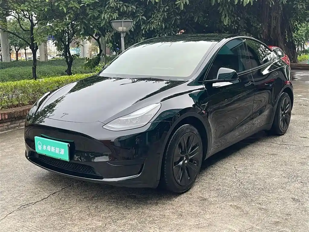 Tesla Model Y 2022 — фото 1