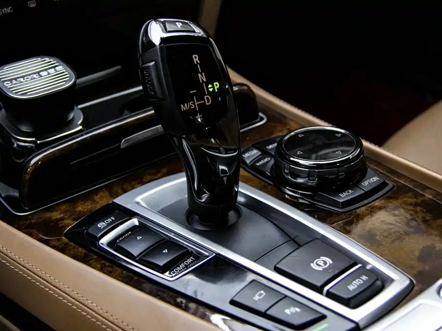 BMW 7 Series 2013 — фото 7