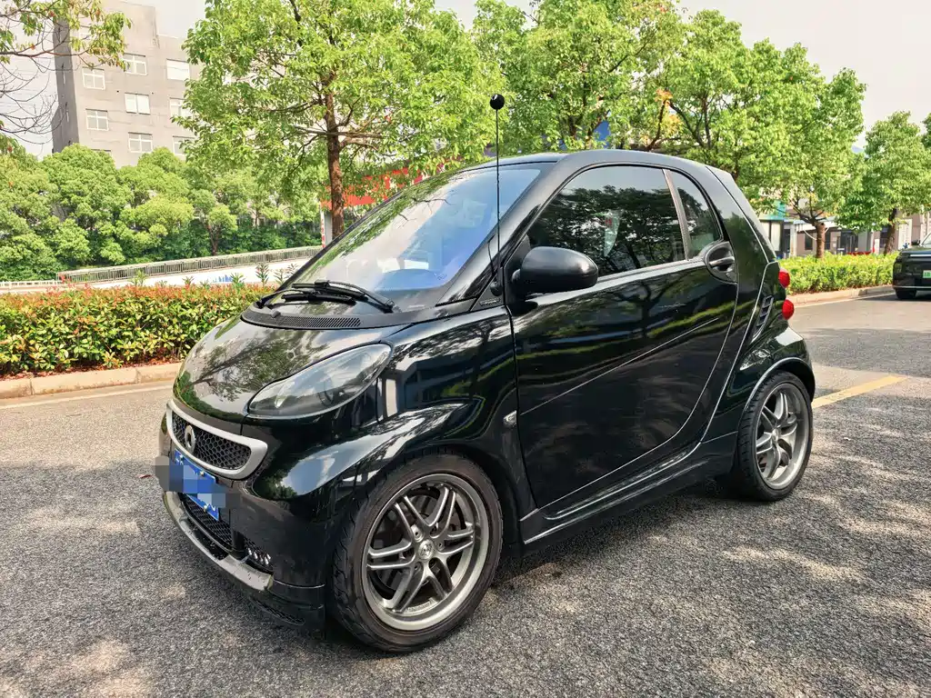 smart Fortwo 2013 — фото 1