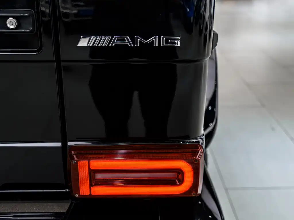 Mercedes-Benz G-Class AMG 2011 — фото 23