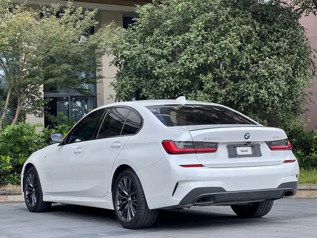 BMW 3 Series 2022 — фото 11