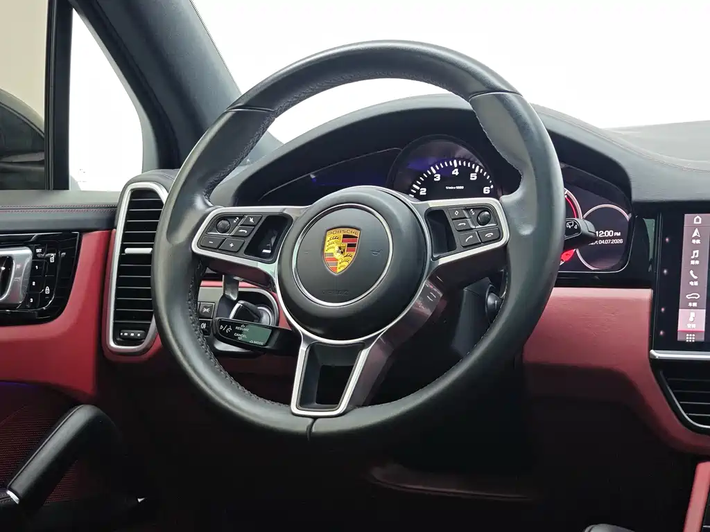 Porsche Cayenne 2021 — фото 16