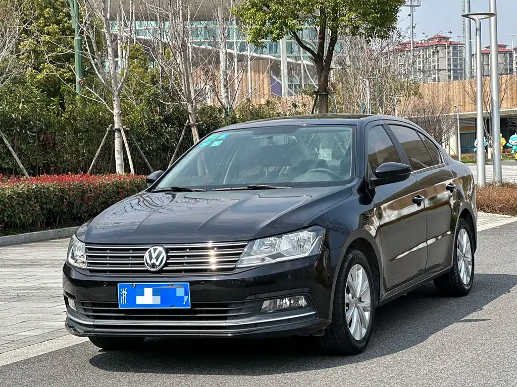 Volkswagen Lavida 2016 — фото 1