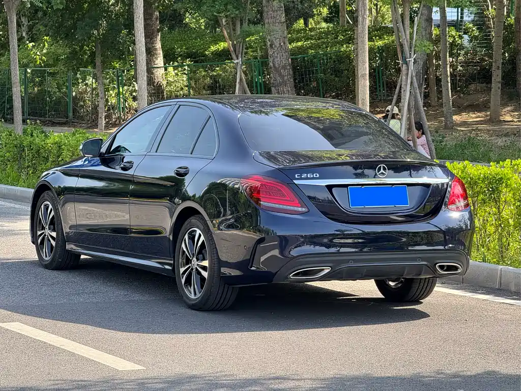 Mercedes-Benz C-Class 2020