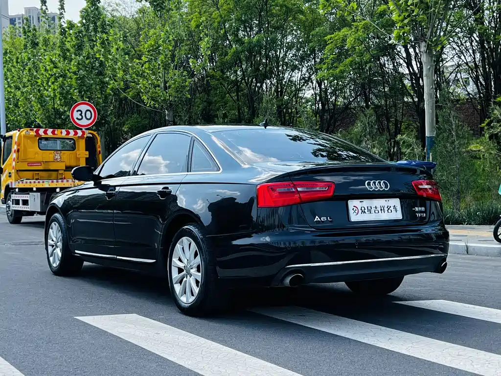 Audi A6L 2012 — фото 16