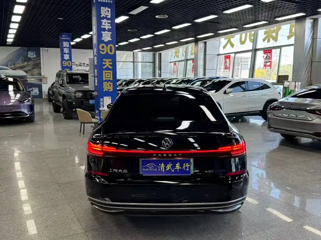 Volkswagen Passat New Energy 2023 — фото 11
