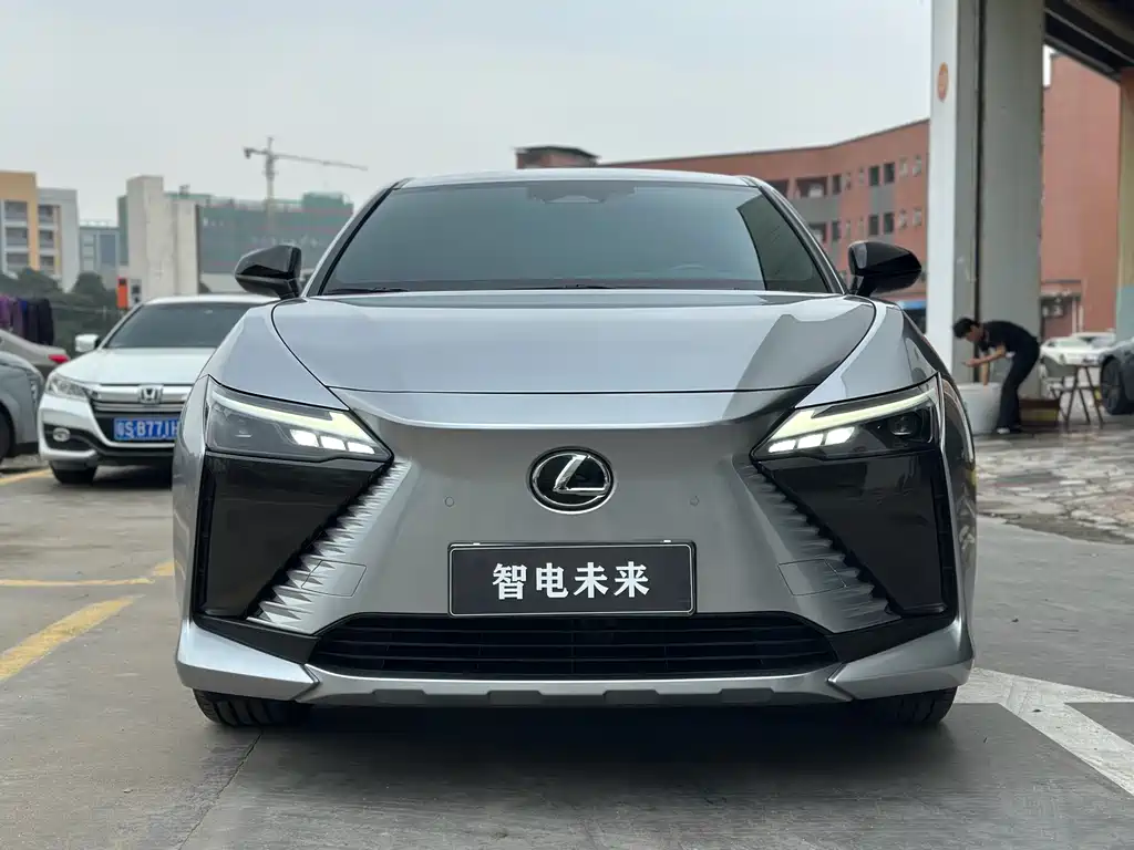 Lexus RZ 2023 — фото 2