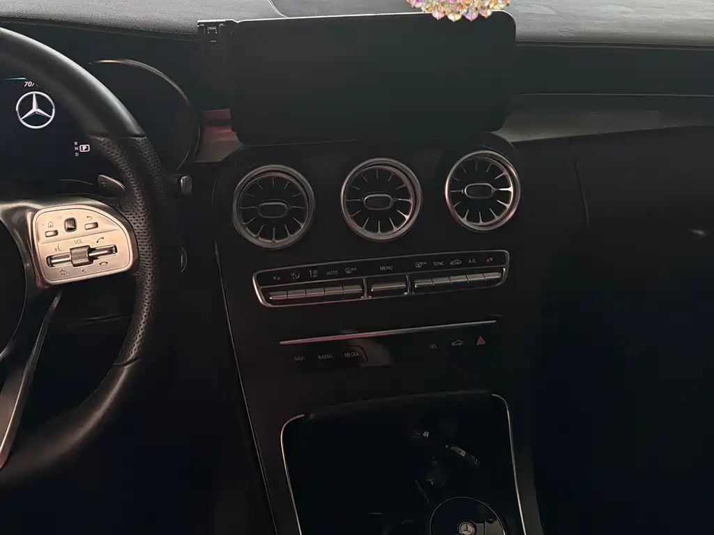 Mercedes-Benz C-Class 2020