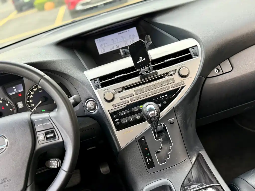 Lexus RX Classic 2011 — фото 14