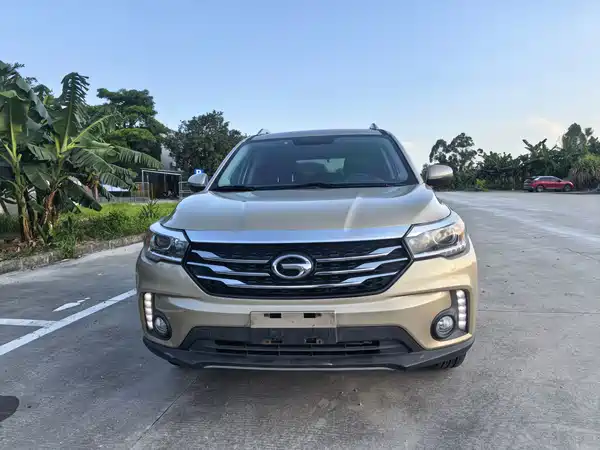 GAC Trumpchi GS4 2015