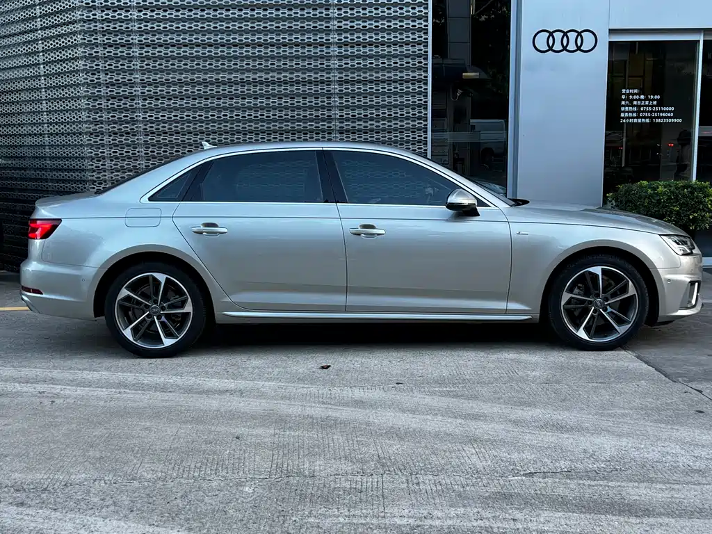 Audi A4L 2019 — фото 3