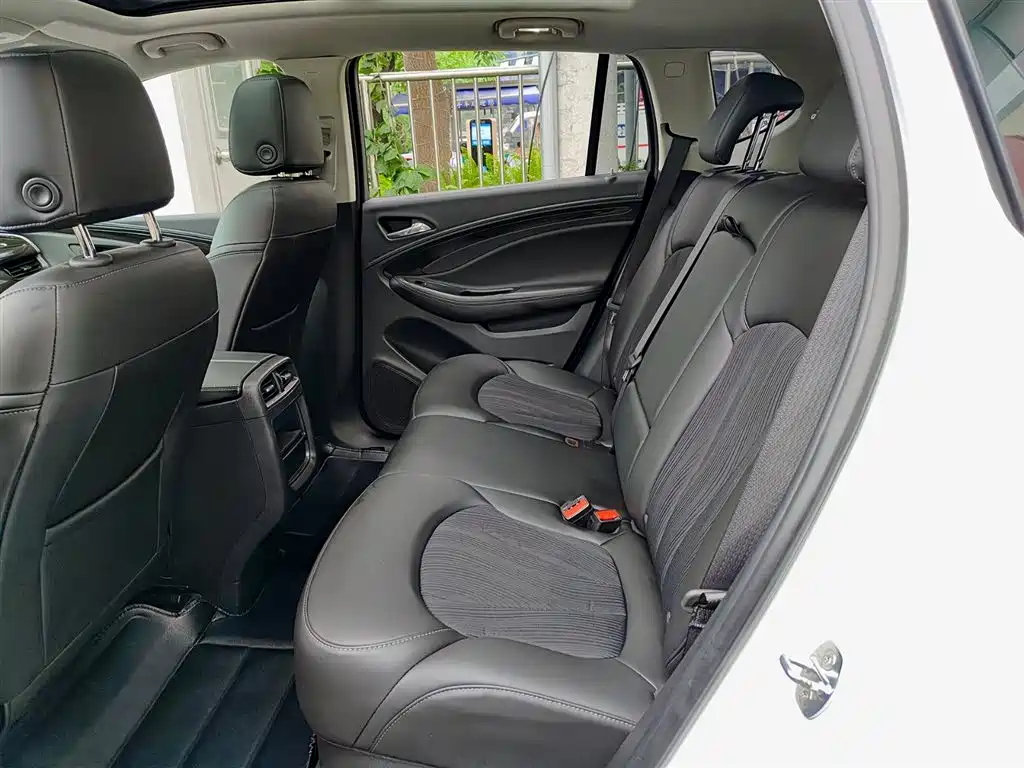 Buick Envision Plus 2018 — фото 8