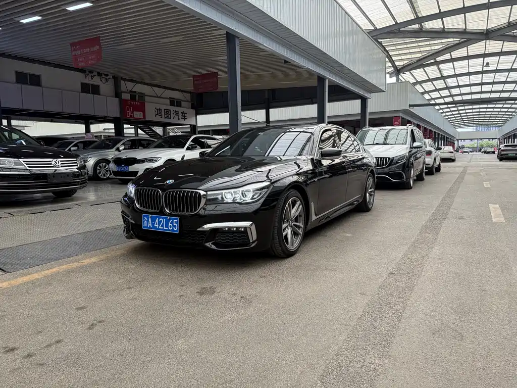 BMW 7 Series 2019 — фото 1