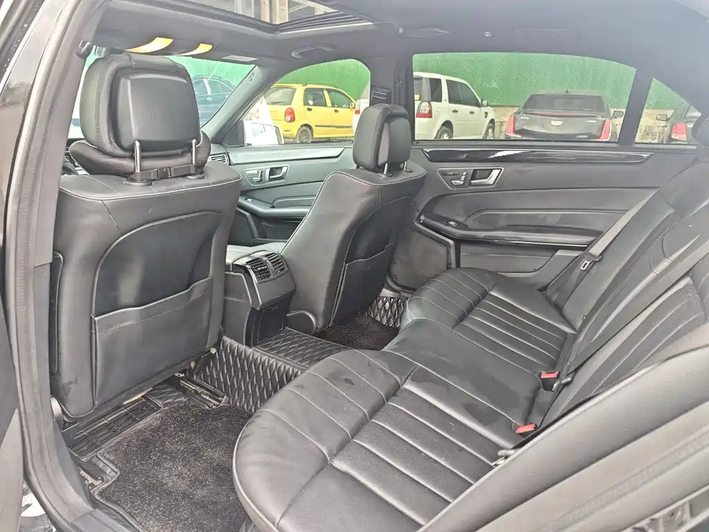 Mercedes-Benz E-Class 2015 — фото 11