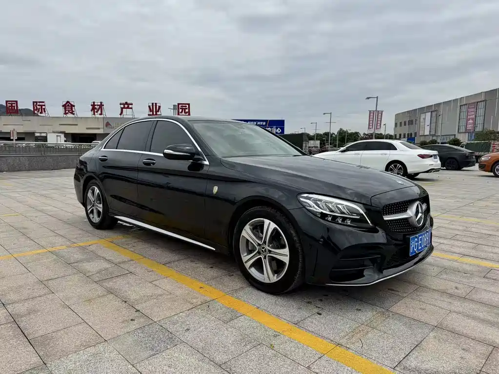 Mercedes-Benz C-Class 2019 — фото 3