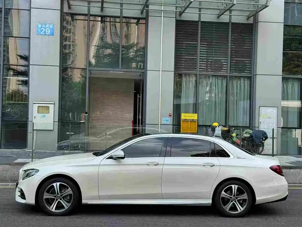Mercedes-Benz E-Class 2020