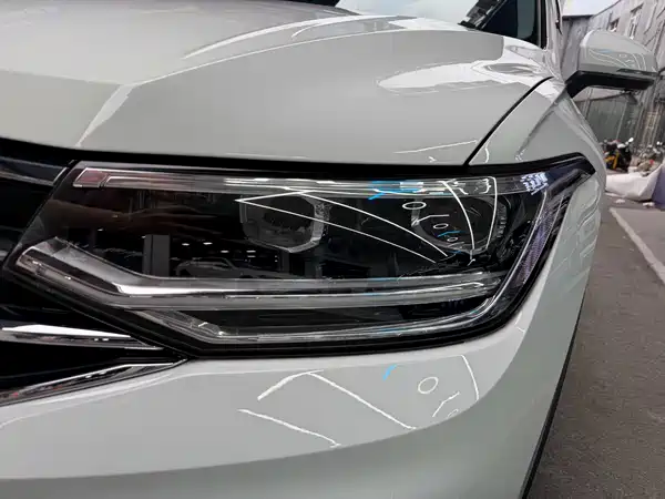 Volkswagen Tiguan L 2024