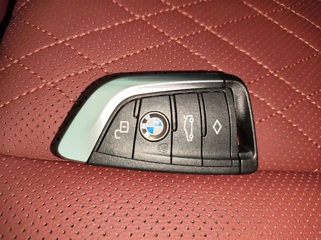 BMW i3 2025 — фото 9