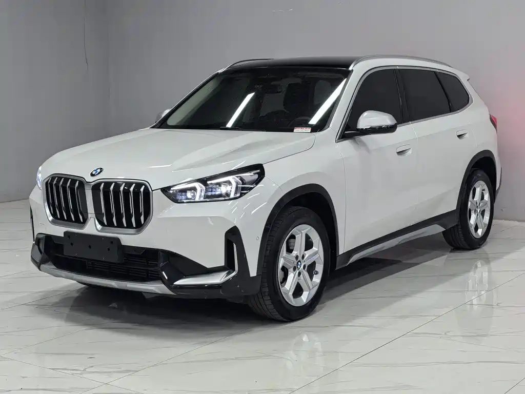 BMW X1 2023 — фото 1