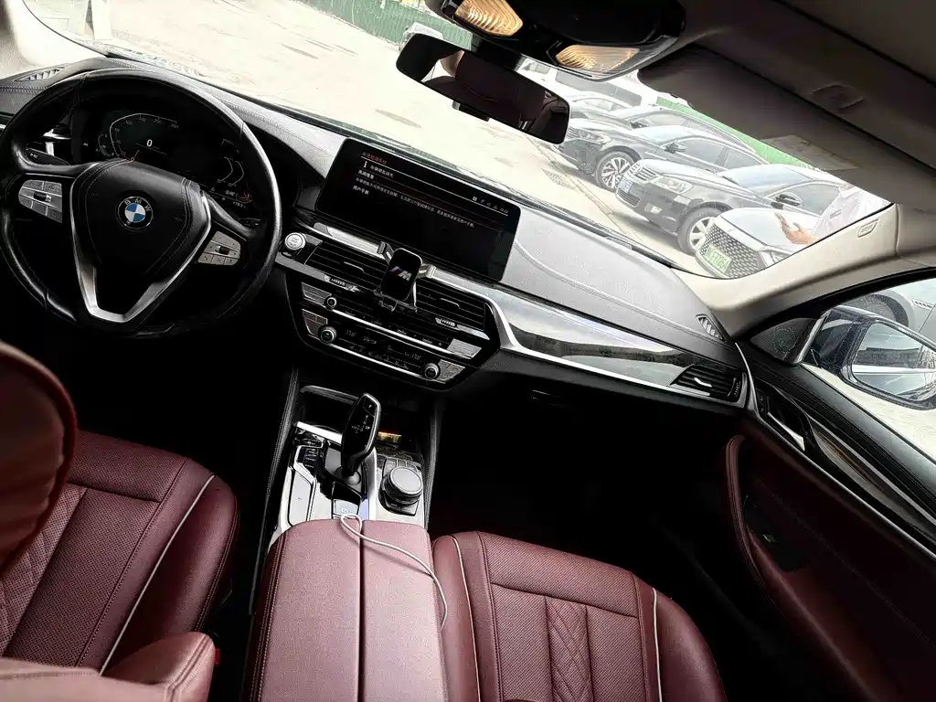 BMW 5 Series 2020